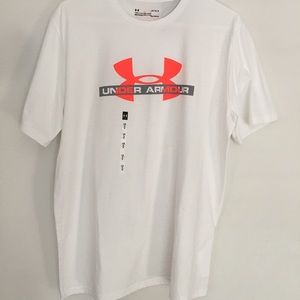 White short sleeve HEATGEAR shirt